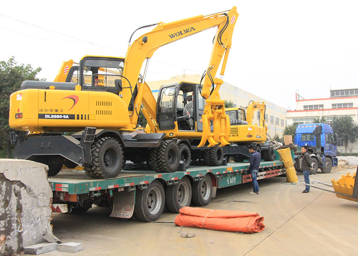 Wolwa Group exported 6 sets excavators to Paraguay smoothly