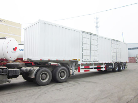 Box semi trailer